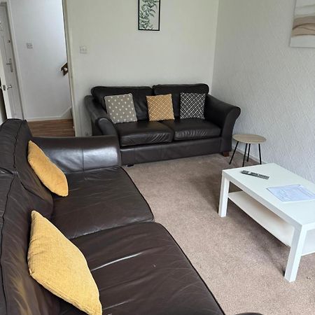 Large 2 Bedroom House Wombridge Eksteriør bilde
